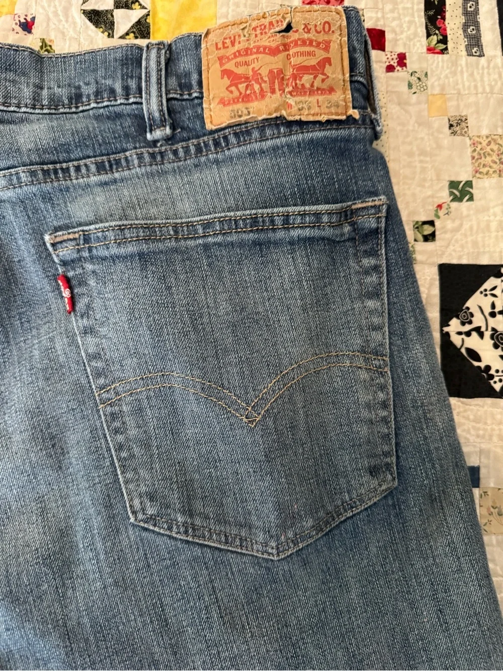 Levi's 505 Men's Straight Leg Denim Jeans - Medium Blue